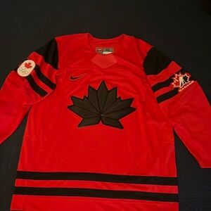 Nike Team Canada 2022 Olympic Hockey Jersey - Red